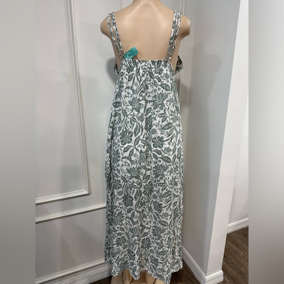 Figsight Women's long green and white floral dress  Size Medium - Picture 4 of 6